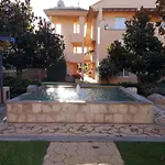 Modern Apartment Next To Pool